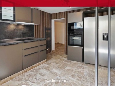 Ideal für eine WG: Luxuriöse und teilmöblierte 3,5 ZKB Souterrainwohnung mit EBK und Bar