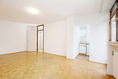 Vollständig renoviertes Appartement mit Balkon und TG-Stellplatz in sehr guter Lage