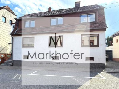 Großzügiges Mehrgenerationenhaus mit Pool, Garten & 3 Garagen in Bechhofen