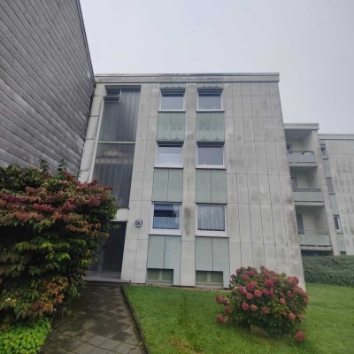 KAPITALANLAGE IN VIERSEN-DÜLKEN, SOLIDE VERMIETET, MIT TIEFGARAGENSTELLPLATZ