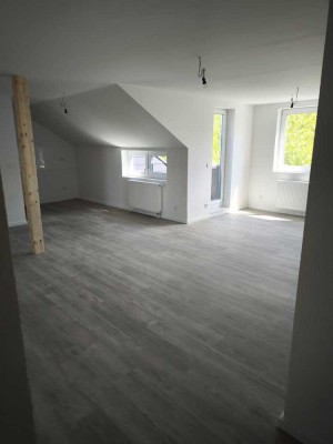 Erstbezug vom Neuausbau - moderne und geräumige 2 Zimmerwohnung mit Balkon - jetzt verlieben!