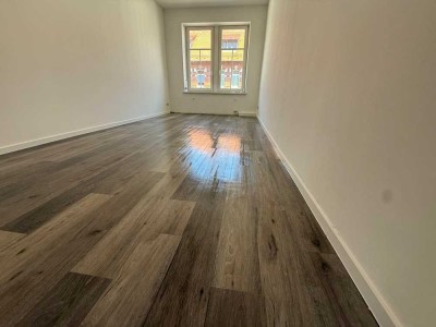 Schöne, helle 1-Raum Wohnung * Erstbezug nach Sanierung