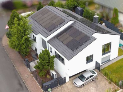 Freistehendes kernsaniertes Effizienzhaus 40 • Einfamilienhaus in Frankfurt-Kalbach