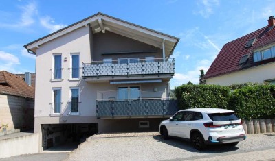 Top Deal: neuwertiges 4FH mit freigestellter Traumwohnung