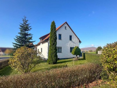 Einfamilienhaus in Oechsen – Großzügiges Grundstück in schöner Feldrandlage