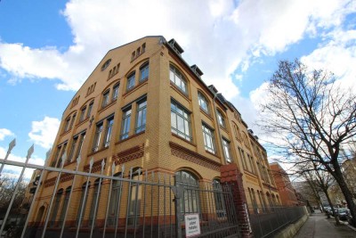 Denkmal Loft - Luxus pur - Wannenbad - Parkett - Holzfenster