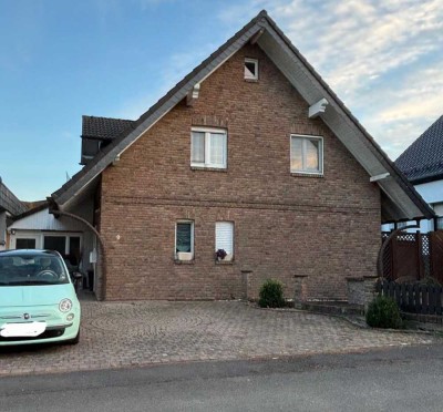 Gepflegtes Einfamilienhaus mit 5 Zimmern in Euskirchen-Kirchheim