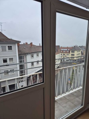 Helle 2-Zimmer Wohnung mit Balkon in Pirmasens-Stadtmitte