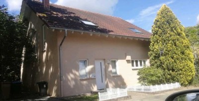 Preiswertes 4-Raum-Einfamilienhaus mit EBK in Kaiserslautern Morlautern