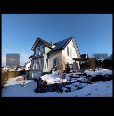 1200 € kalt - 145 m² - 5.0 Zi., Fußbodenheizung, Garten, Garage