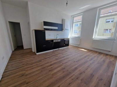 Zwölf neu renovierte Wohnungen mit Einbauküche zwischen 62 - 125 m²- teilweise vollmöbliert!