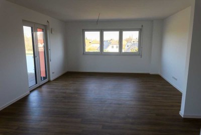 Exklusive Penthouse-Wohnung mit großem Bad & Dachterrasse