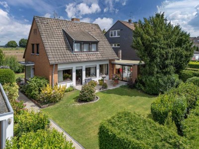 Freistehendes Einfamilienhaus in begehrter Feldrandlage von Willich-Schiefbahn.