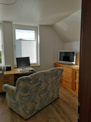Geräumiges, günstiges und modernisiertes 5-Zimmer-Einfamilienhaus mit geh. Innenausstattung