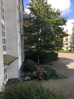 Singelwohnung in ruhiger Lage mit Balkon und Küche