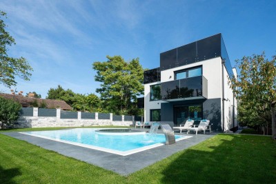 Exklusive Villa in Perchtoldsdorf – Großzügigkeit trifft auf Eleganz
