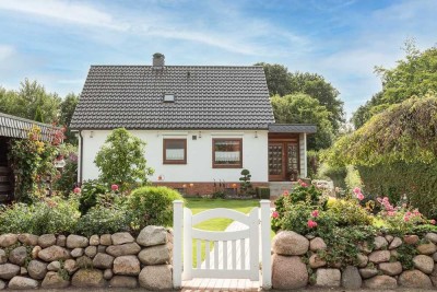 Einfamilienhaus mit Traumgrundstück