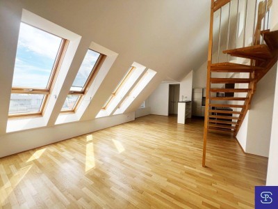 Sanierte 104m² Maisonette-Dachwohnung mit Terrasse und Klima - 1150 Wien