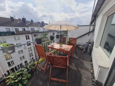 1,5-Zimmer DG-Wohnung mit Südwest-Terrasse und Einbauküche nahe FH (ohne Makler)