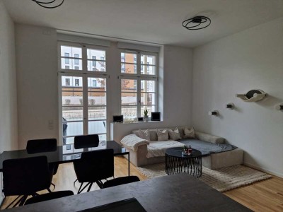 Moderne Wohnung mit 3-Zimmern, Einbauküche, Balkon, 2 Tiefgaragenstellplätze