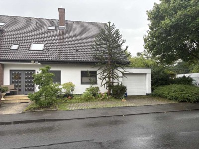 Geschmackvolle, modernisierte 4,5-Zimmer-EG-Wohnung mit geh. Innenausstattung mit Balkon in Bonn