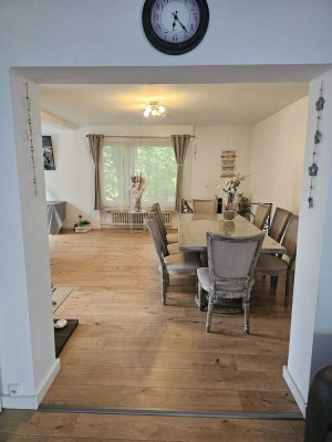 Provisionsfrei ins Eigenheim: Charmantes Haus mit großem Garten in Top-Lage, Bonn-Holzlar