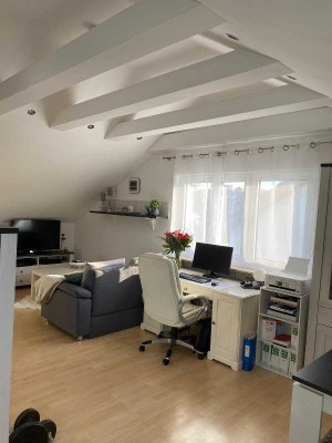 Charmante 1-Zimmer Dachgeschosswohnung in Mühlheim am Main