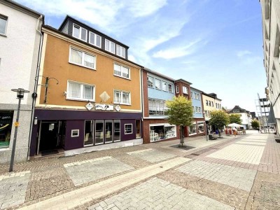Investition in Top-Lage: Mehrfamilienhaus mit Gewerbe