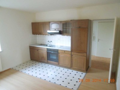 Einzimmer-Wohnung mit großer Wohnküche und Vollbad ab sofort frei