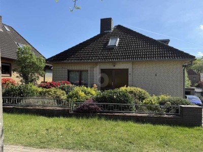 TRAUMHAUS IN RUHIGER LAGE FÜR DIE GANZE FAMILIE