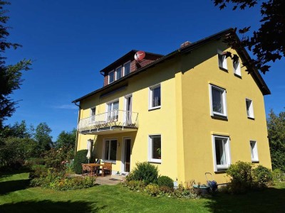 Hof - Wohnen mit Balkon direkt am Botanischen Garten