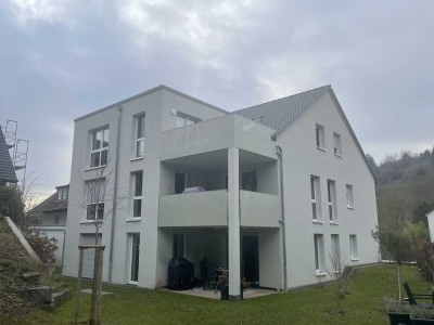 Attraktive Dachgeschoss 2-Zimmer-Wohnung **Neuwertig** gehobene Ausstattung