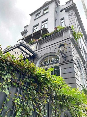 Elegante Altbauwohnung mit Loftflair und Stuck in Grafenberg - direkt vom Eigentümer, provisionsfrei