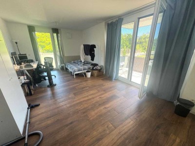 gemütliche 2-Zi.-Wohnung mit Balkon
