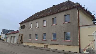 "Alte Schule, neues Kapitel: Historisches Gebäude wird zum einzigartigen Einfamilienhaus!"