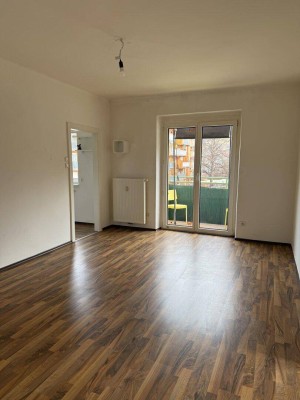 ++saubere Mietwohnung mit Balkon und Garage in zentraler Lage++