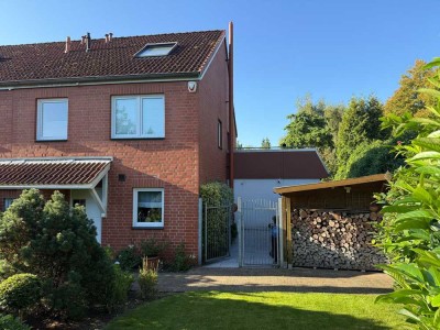 Von Privat: Gepflegtes Endreihenhaus mit großem Grundstück in beliebter Lage (Norderstedt-Garstedt)