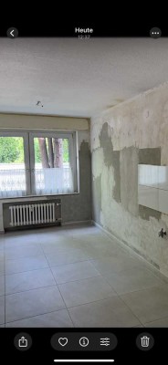 Ansprechende und neuwertige 3-Raum-Erdgeschosswohnung mit geh. Innenausstattung mit Balkon