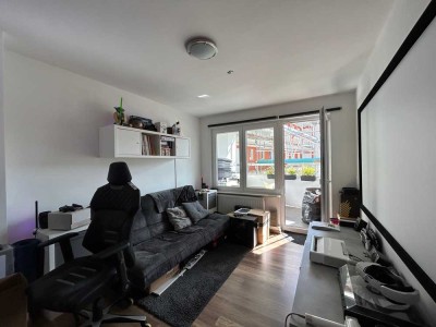 Schöne 4-Zimmerwohnung mit Balkon *WG geeignet*