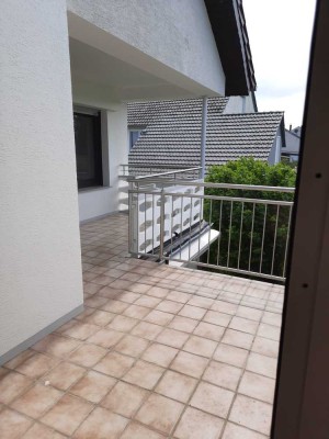 2 Zimmer Wohnung mit großem Balkon in Warburg-- Hohenwepel