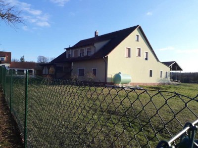 Attraktives Einfamilienhaus mit sieben Zimmern in Weigendorf, Weigendorf