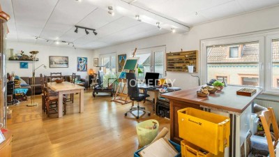Ihr neues Zuhause wartet: 7 Zimmer, Sauna und eine riesige Gewerbefläche für Ihre Ideen!