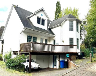 Top Einfamilienhaus mit Einliegerwohnung in beliebter Wohnlage!