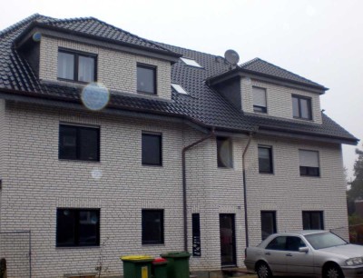 Grenze Königshardt helle 3,5-Zimmer-Maisonette-Wohnung mit Balkon inkl. Stellpatz