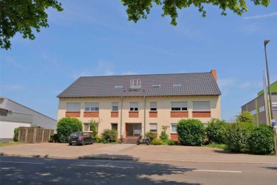 Helle 3-Zimmer-Wohnung mit Balkon, ruhiger Lage nach hinten, sofort bezugsfrei