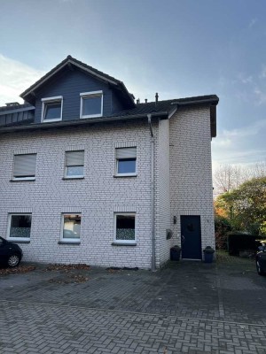 Ruhige 2-Zimmer Dachgeschosswohnung in Rheine-Wadelheim mit Balkon und wunderschönen Weitblick
