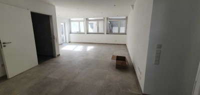 Neuwertige 3-Zimmer-Wohnung mit Terrasse in Heilbronn
