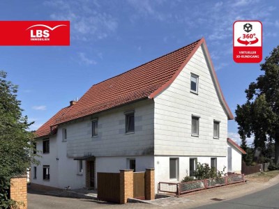 Familientraum: Einfamilienhaus mit ca. 221 m² Wfl. und 1790 m² Grundstück