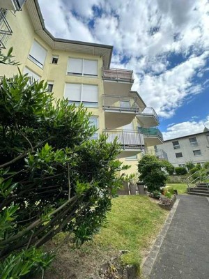 Geschmackvolle 2-Zimmer-Wohnung mit EBK in Kelkheim (Taunus)