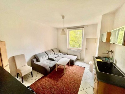 Lichtdurchflutete 1-2 Zimmer Wohnung im Südostviertel inkl. Einbauküche